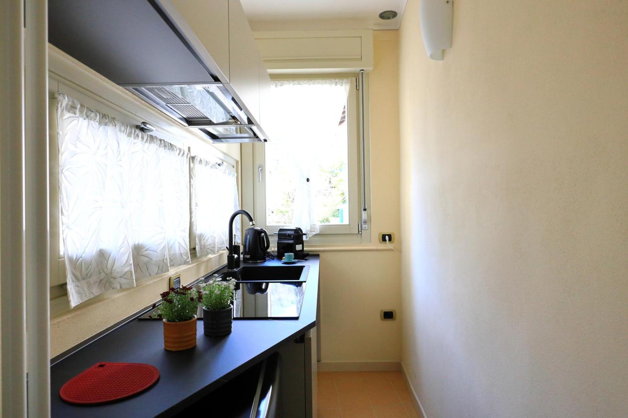 Da Meggy Apartment Stresa